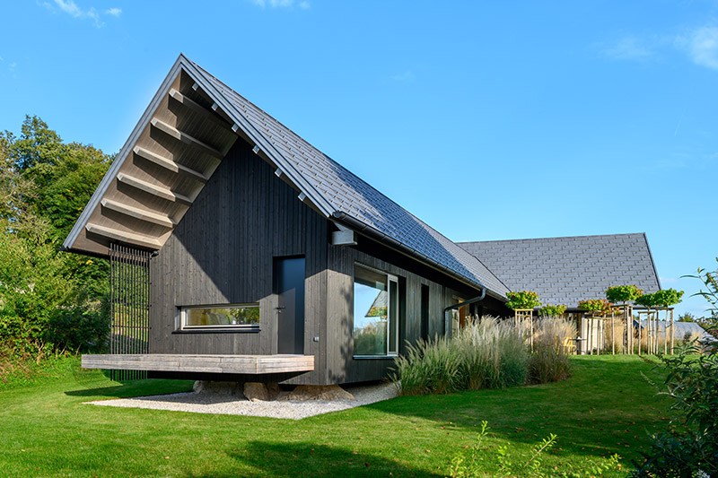 Wooden Vacation Home Wooden Vacation Home
